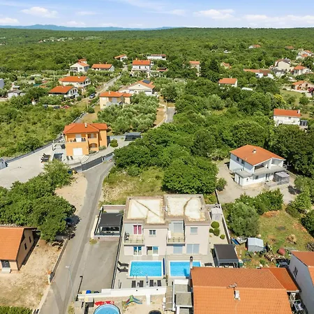 Villa House 