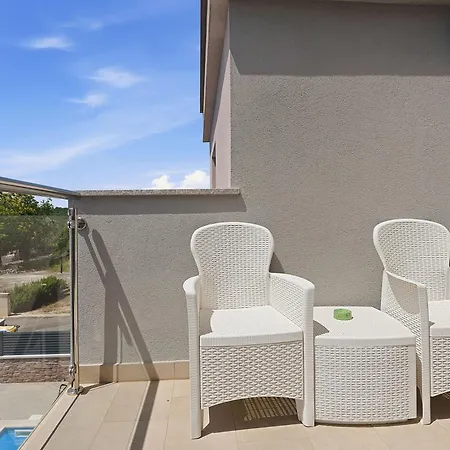 Villa House 