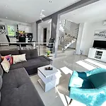 빌라 House 