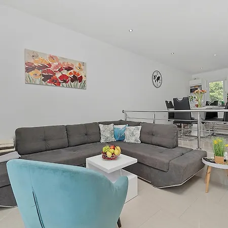 Villa House 