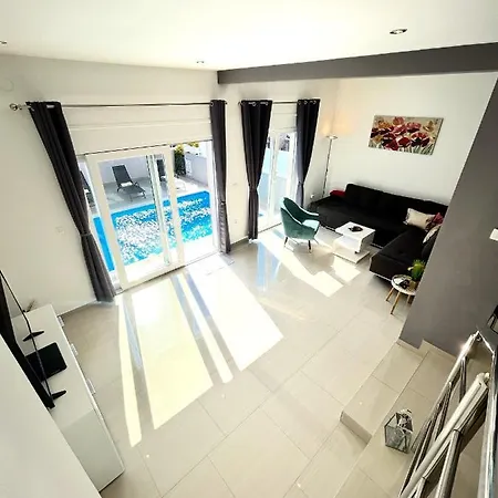 Villa House 